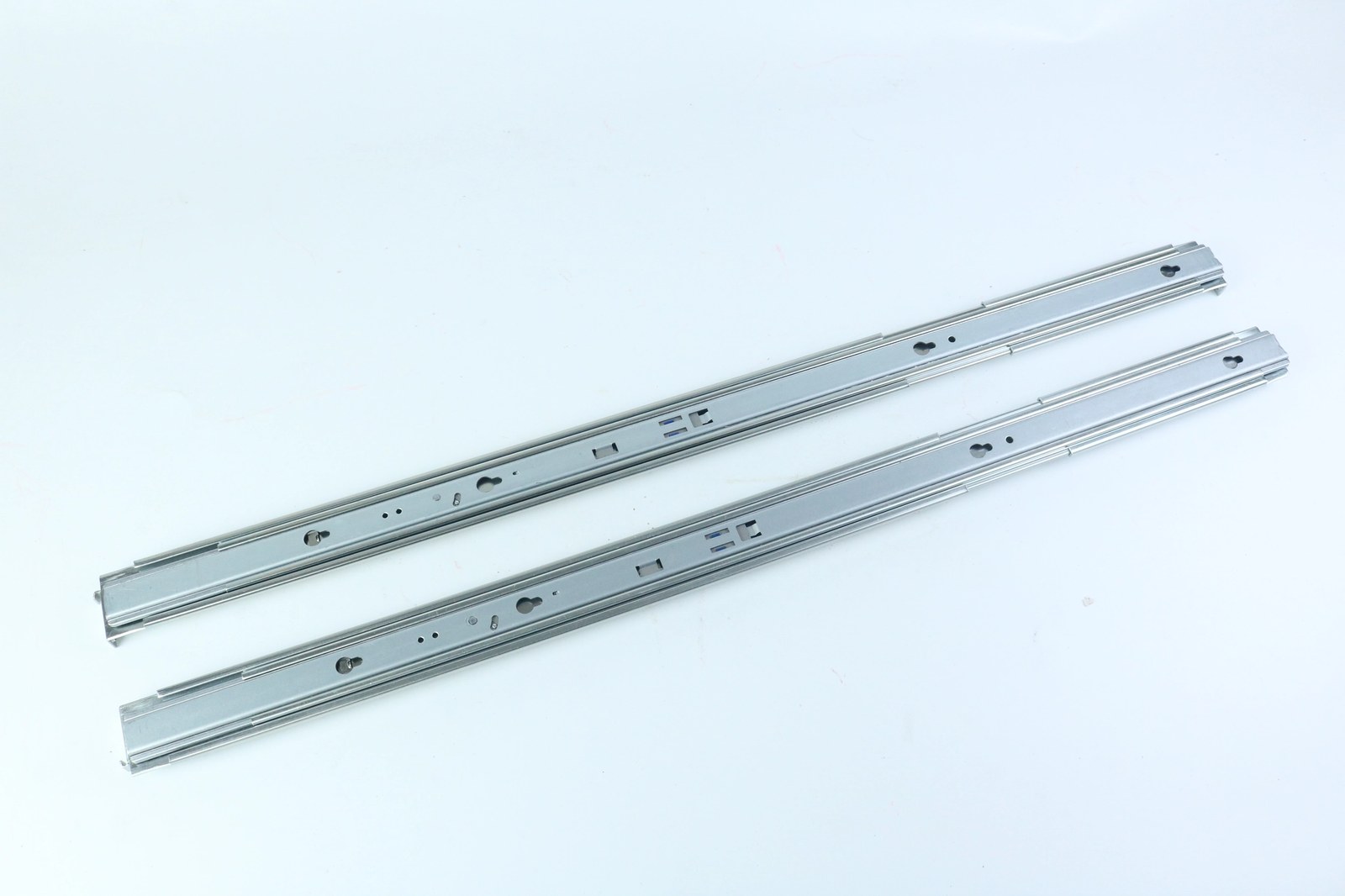 MS-FMR-60 Two-Section Friction Server Rail Kit